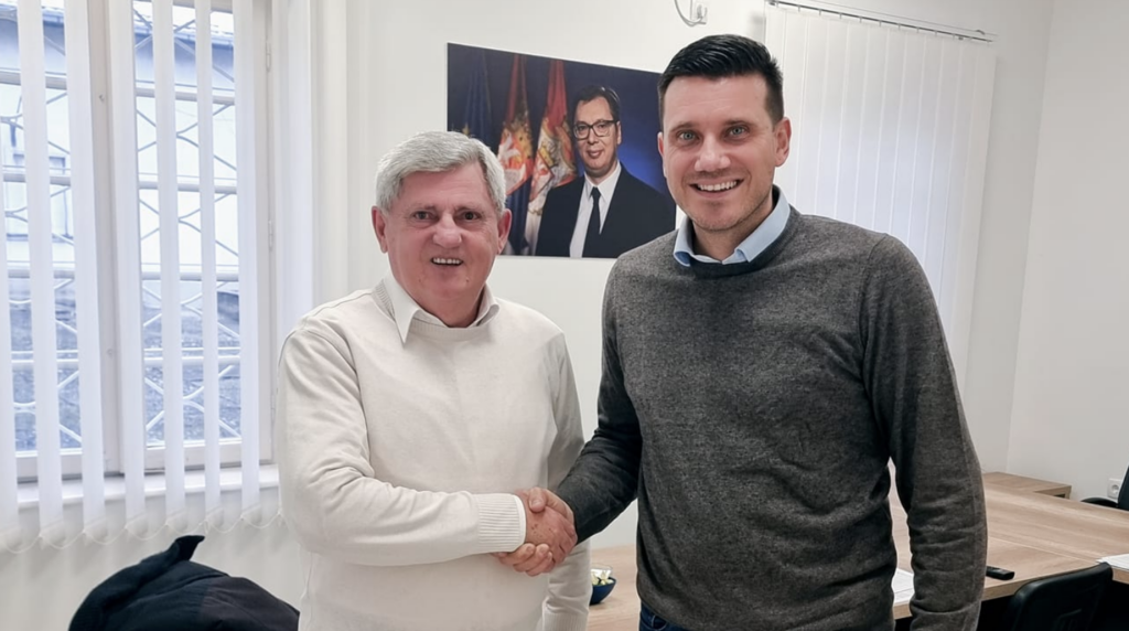 ДР НИКОЛА ГРУЈИЋ ПРИСТУПИО СРПСКОЈ НАПРЕДНОЈ СТРАНЦИ