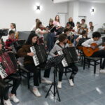 (ВИДЕО) КОНЦЕРТ УЧЕНИКА ОМШ „БОЖИДАР ТРУДИЋ“ У ПАРОХИЈСКОМ ДОМУ СРКВЕ СВЕТОГ ПРЕОБРАЖЕЊА ГОСПОДЊЕГ У ПАЛАНЦИ