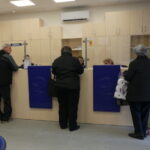 СУТРА КРЕЋЕ ИСПЛАТА НОВЦА ЗА НЕЗАПОСЛЕНЕ: Проверите да ли сте међу њима