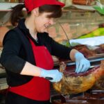 КАД ЗАГУСТИ, ГАЗДЕ СПРЕМНЕ ДА ОДРЕШЕ КЕСУ Месарима плата 120.000 динара, ауто-механичарима 200.000