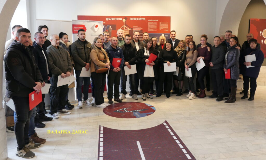 ОПШТИНА ПАЛАНКА И НСЗ ИЗДВОЈИЛИ 12 МИЛИОНА ДИНАРА ЗА 35 КОРИСНИКА ПРОГРАМА ЗАПОШЉАВАЊА