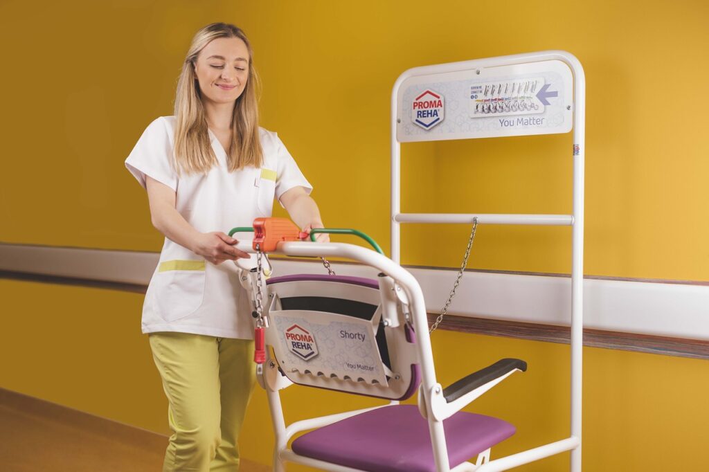 У СРБИЈИ СТРАНЦИ БРИНУ О СТАРИМ ЉУДИМА : Одлив радника СВЕ ВЕЋИ, а узрок је САМО ЈЕДАН, сви беже у ОВУ државу