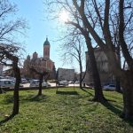 Сутра су ОЦИ, празник којем се РАДУЈУ сви – Деца везују очеве, а они морају да ИСПОШТУЈУ ОВАЈ ОБИЧАЈ