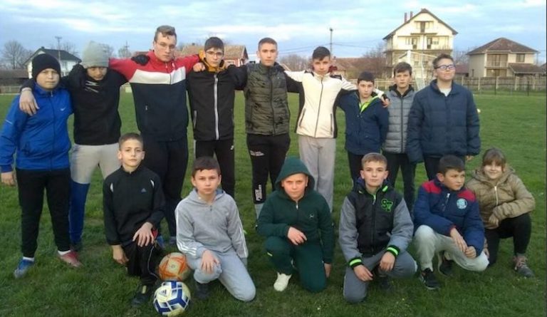 пионири ФК азања