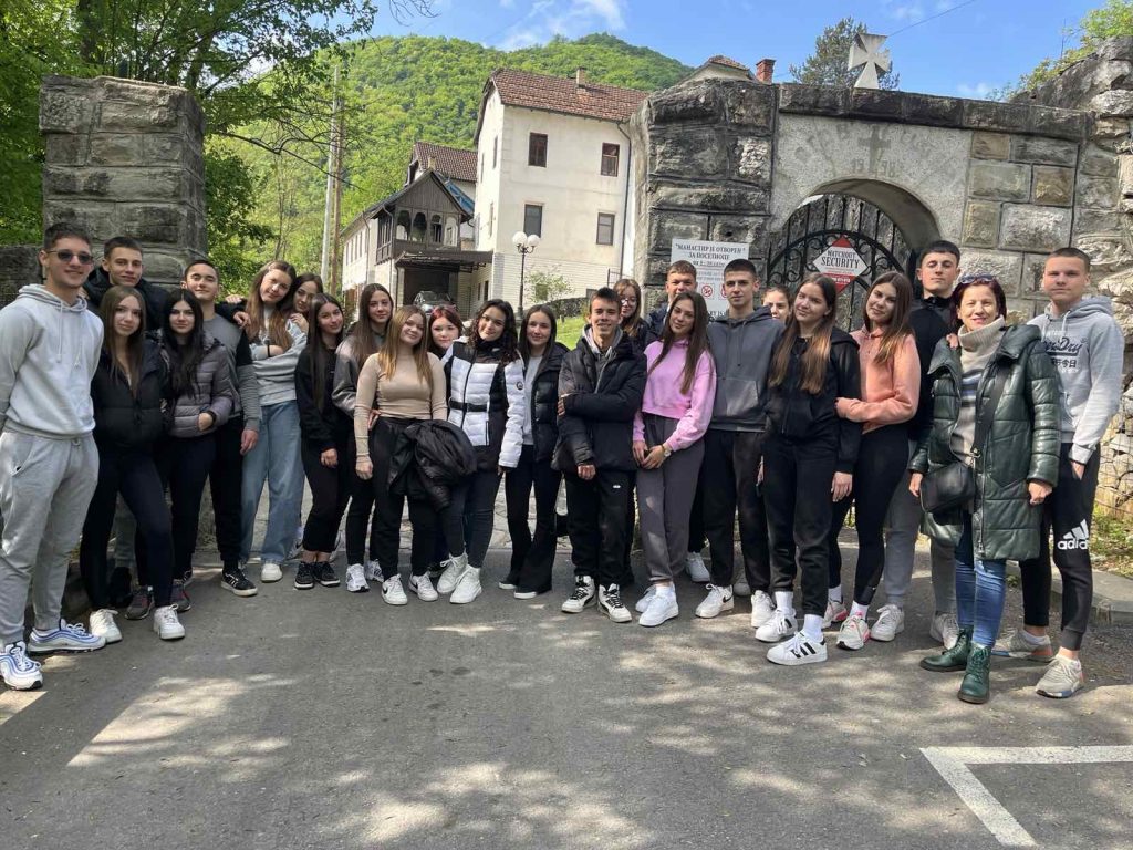 437386111 411850788253449 1908079214578199085 N