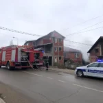 (ВИДЕО) БРЗОМ ИНТЕРВЕНЦИЈОМ ВАТРОГАСАЦА УГАШЕН ПОЖАР У СМЕДЕРЕВСКОЈ ПАЛАНЦИ