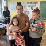 ДР МИЛАШИНОВИЋ И ОВЕ ГОДИНЕ ДОНИРАО УЧЕНИЦИМА ОШ“ХИМ“ ИЗ СМЕДЕРЕВСКЕ ПАЛАНКЕ НОВОГОДИШЊЕ ПАКЕТИЋЕ