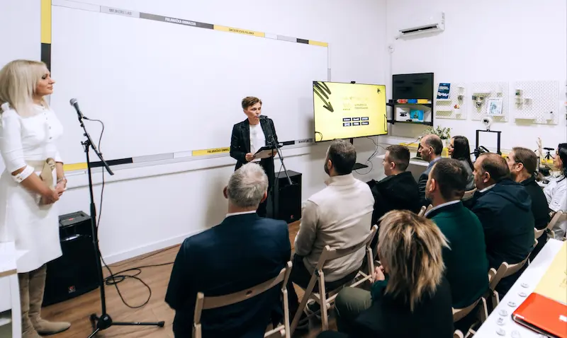 ПАЛАНАЧКА ГИМНАЗИЈА