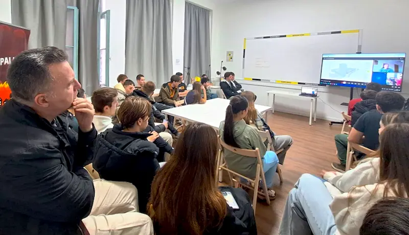 ПАЛАНАЧКА ГИМНАЗИЈА: ВЕШТАЧКА ИНТЕЛИГЕНЦИЈА МЕЊА ЛИЦЕ АРХИТЕКТУРЕ И УРБАНИЗМА