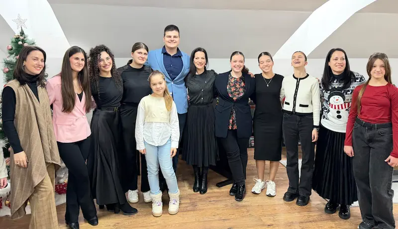 Новогодишњи концерт полазника ОМШ „Божидар Трудић“ у библиотеци „Милутин Срећковић“