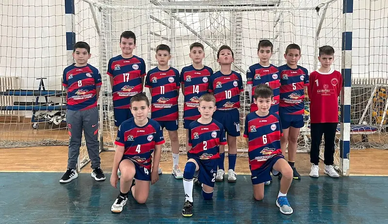 РУКОМЕТНИ КЛУБ ПАЛАНКА ГОДИНУ ЗАВРШИО „МИНИ ЛИГОМ“ У ПЕТРОВЦУ НА МЛАВИ!